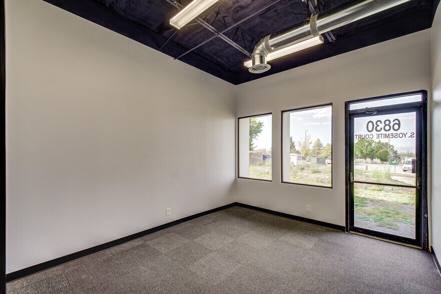 More Photos Of 6830 S Yosemite Ct, Centennial Office For Sale