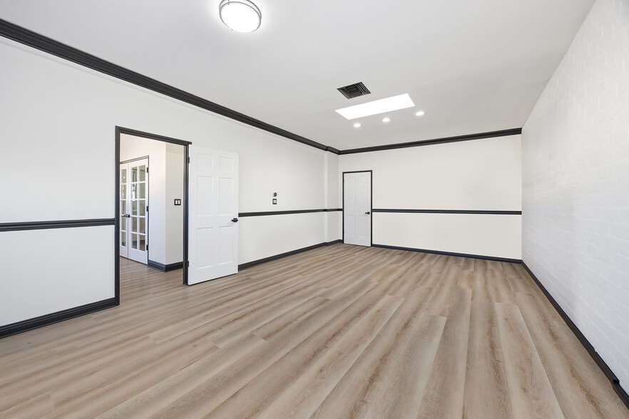 More Photos Of 3814 Willat Ave, Culver City Warehouse For Lease