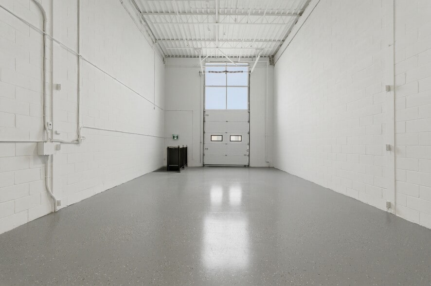 More Photos Of 397 Humberline Dr, Toronto Warehouse For Sale