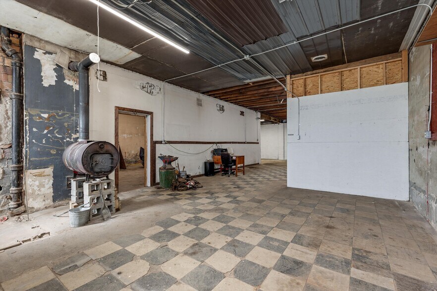 More Photos Of 227 Southfield Rd, Ecorse Warehouse For Sale