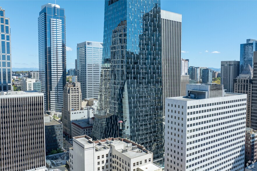 More Photos Of 401 Union St, Seattle Office For Lease