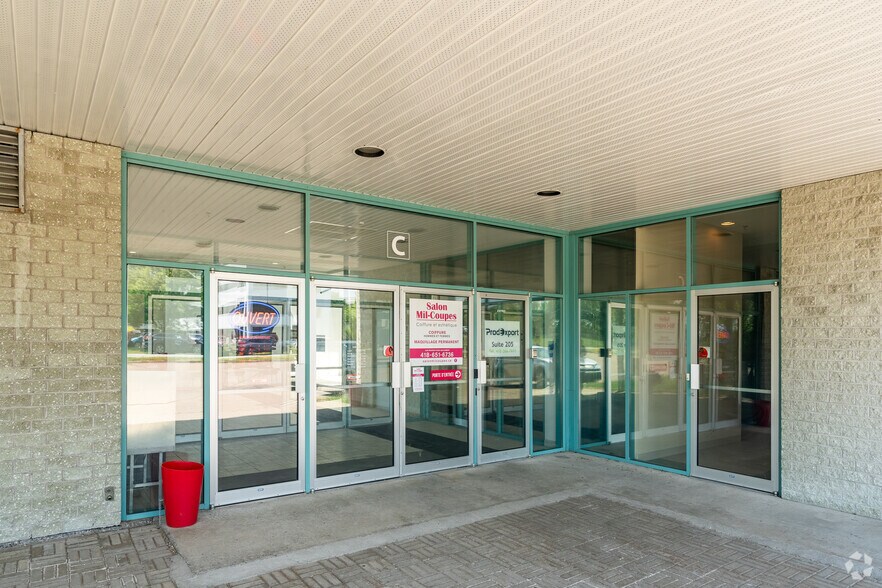 More Photos Of 4780 Rue Saint-Félix, Saint-augustin-de-desmaures Light Manufacturing For Lease