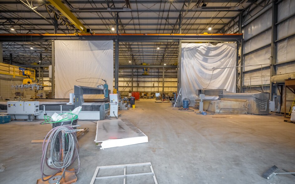 More Photos Of 29781 Fraser Hwy, Abbotsford Warehouse For Sale