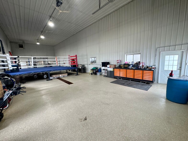 More Photos Of 5681 White Willow Rd, Minooka Specialty For Sale