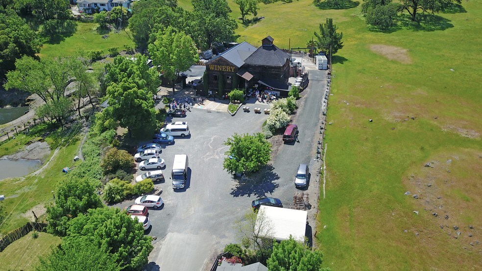More Photos Of 14600 S Highway 101, Hopland Winery Vineyard For Sale