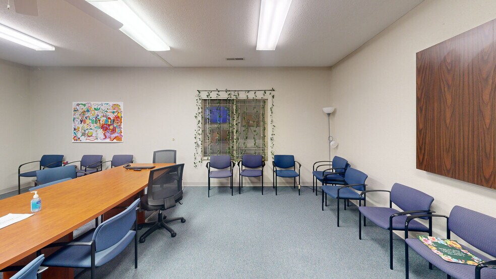 More Photos Of 60 W Sunbridge Dr, Fayetteville Office For Lease