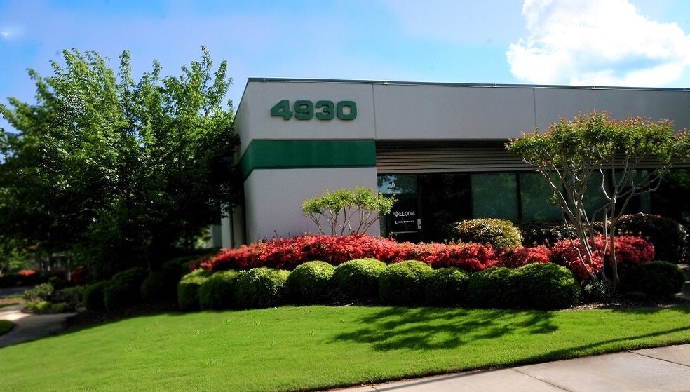 More Photos Of 4900-4970 Corporate Dr, Huntsville Medical For Lease