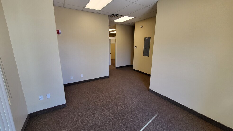 More Photos Of 7381 Prairie Falcon Rd, Las Vegas Medical For Lease