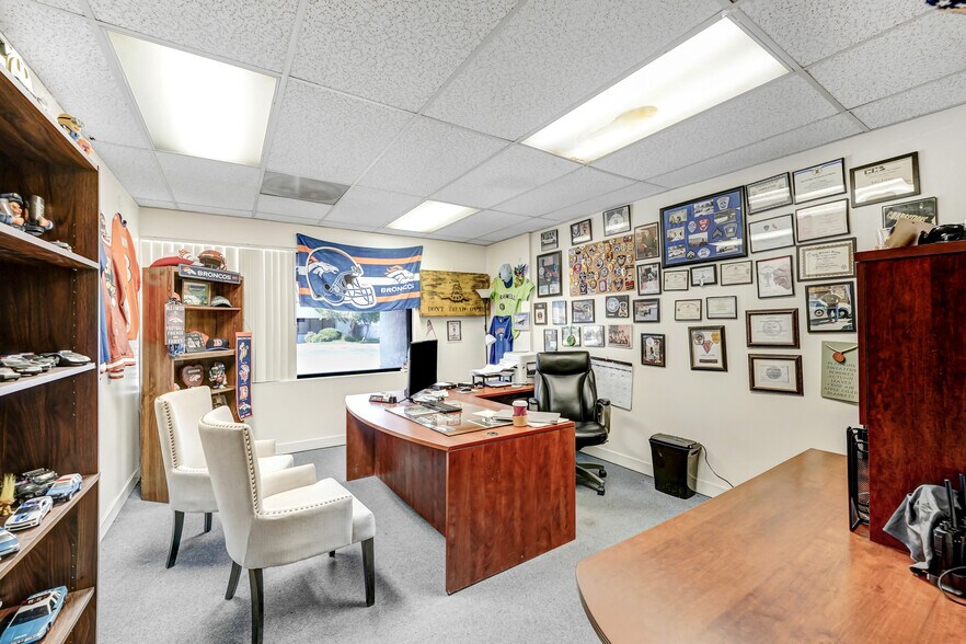 More Photos Of , Palmdale Office For Sale