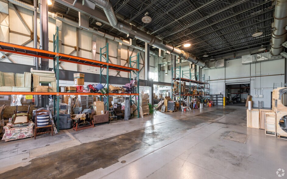 More Photos Of 78 Barnum Rd, Devens Light Manufacturing For Lease