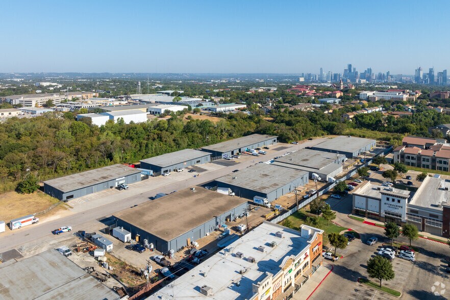 More Photos Of 3907 Warehouse Row, Austin Unknown For Lease
