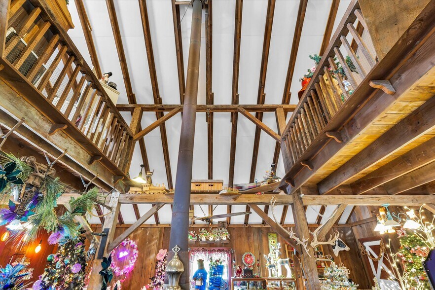 More Photos Of 1356 County Road 2900 N, Rantoul Specialty For Sale