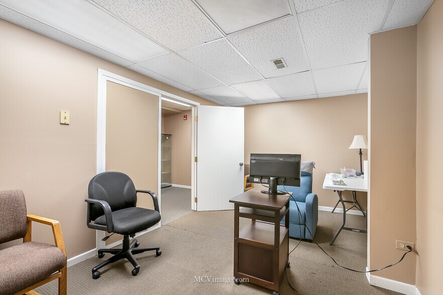 More Photos Of 15419 E 127th St, Lemont Office Residential For Sale