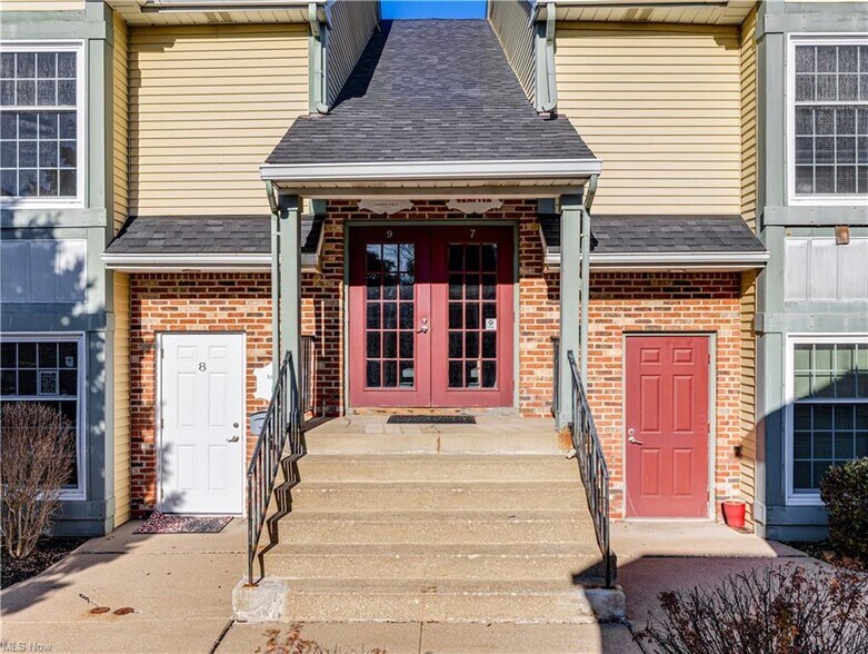 Primary Photo Of 4466 Darrow Rd, Stow Office For Lease