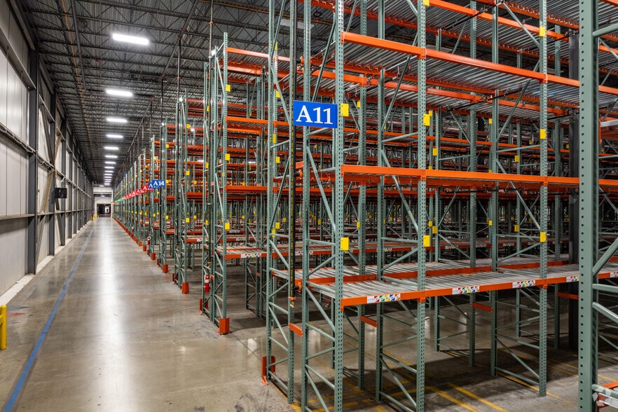 More Photos Of 4676 Erie Ave SW, Navarre Distribution For Lease