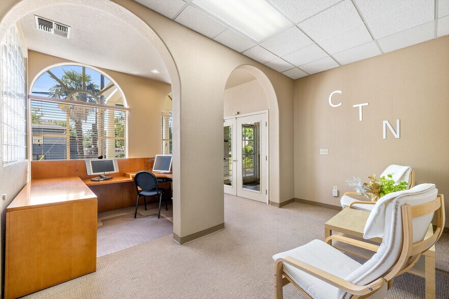 More Photos Of 2001 P St, Sacramento Office For Sale