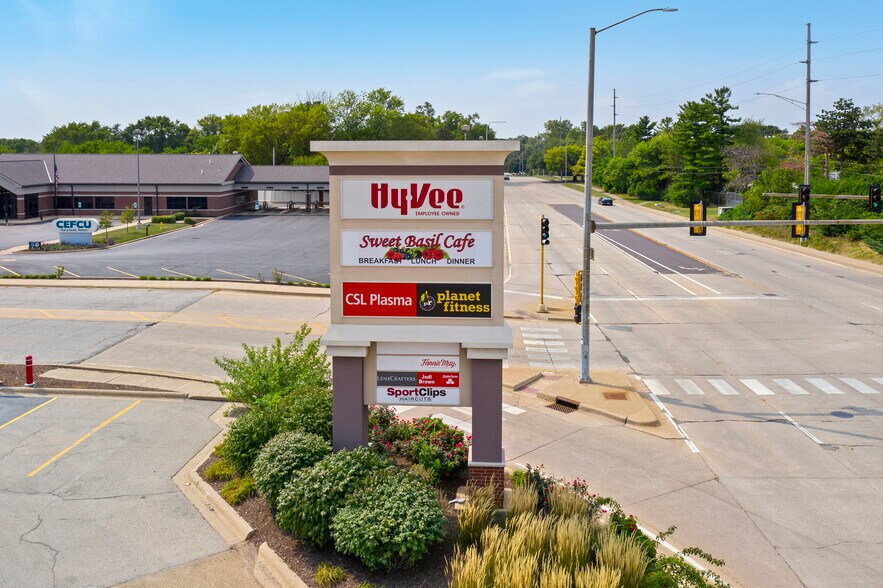 More Photos Of 4125 N Sheridan Rd, Peoria Unknown For Lease