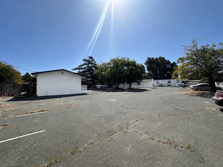 More Photos Of 121 Lincoln Rd W, Vallejo Apartments For Sale