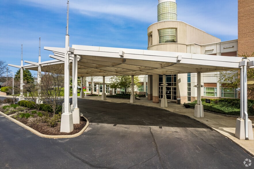 More Photos Of 25777 Detroit Rd, Westlake Office For Lease