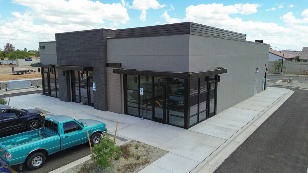Primary Photo Of 5977 91st Ave, Glendale General Retail For Sale