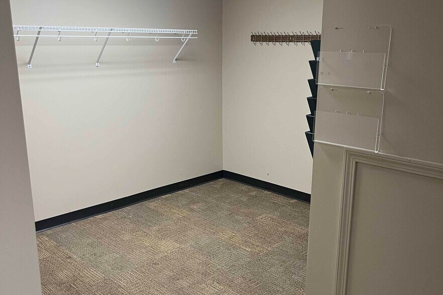 More Photos Of 4 Carmichael St, Essex Junction Apartments For Lease