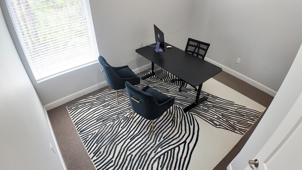 More Photos Of 327 S County Highway 393, Santa Rosa Beach Coworking Space