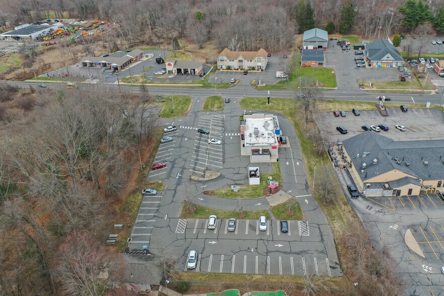 More Photos Of 845 Sullivan Ave, South Windsor Fast Food For Sale