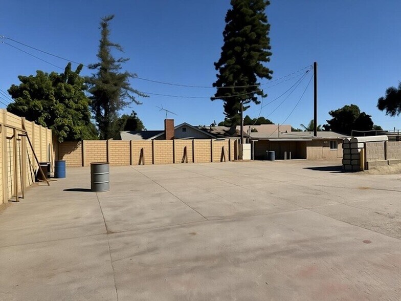 More Photos Of 2246 Durfee Ave, El Monte Land For Lease