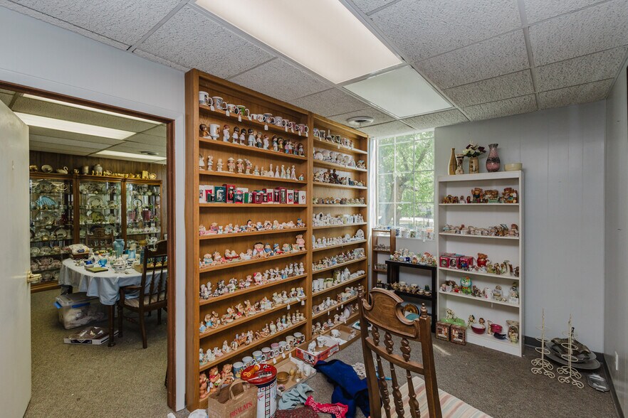 More Photos Of 920 Millington St, Winfield Storefront Retail Office For Sale