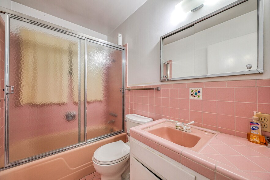 More Photos Of 1920 S Maryland Pky, Las Vegas Office Residential For Sale