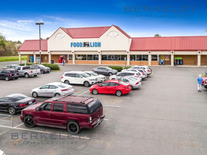 More Photos Of 2901-2949 Williamsburg Rd, Richmond Supermarket For Lease