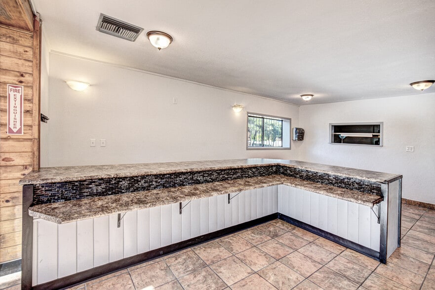 More Photos Of 1200 S Beeline Hwy, Payson General Retail For Sale