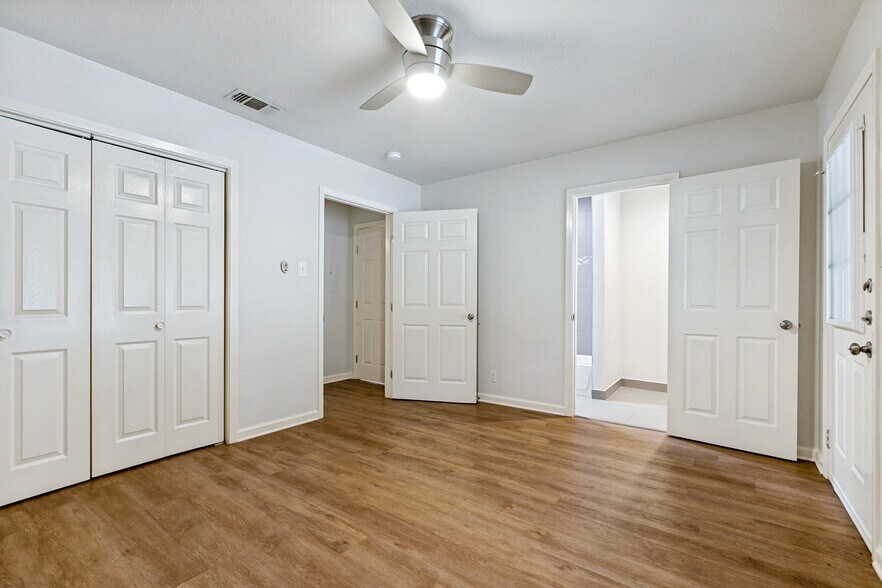 More Photos Of 215 Eleanor Ave, San Antonio Multifamily For Sale