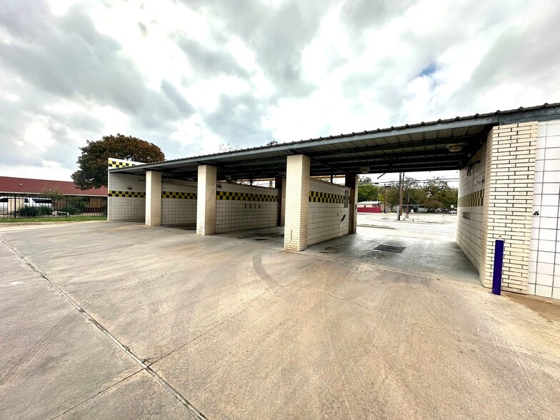 More Photos Of 2550 Goliad Rd, San Antonio Carwash For Sale