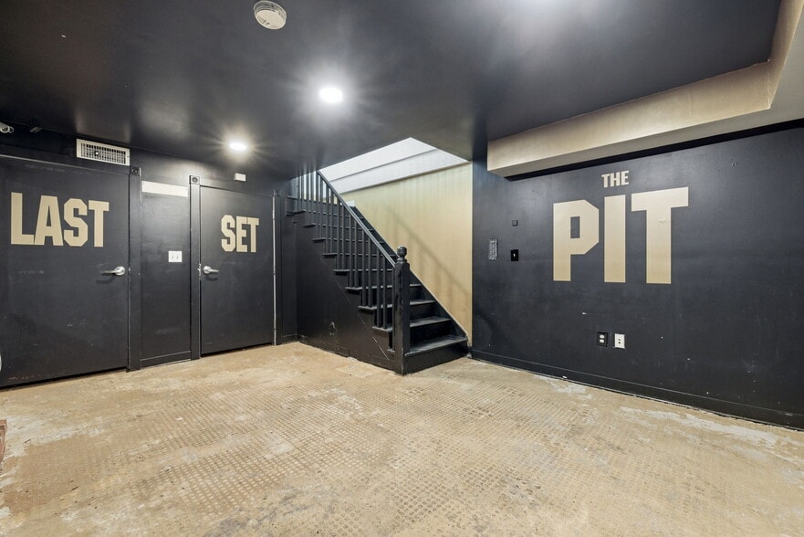More Photos Of 437 Columbus Ave, Boston Storefront Retail Residential For Sale