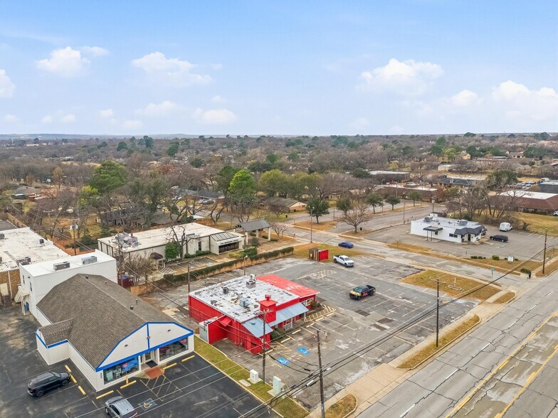 More Photos Of 565 W Bedford Euless Rd, Hurst Restaurant For Sale