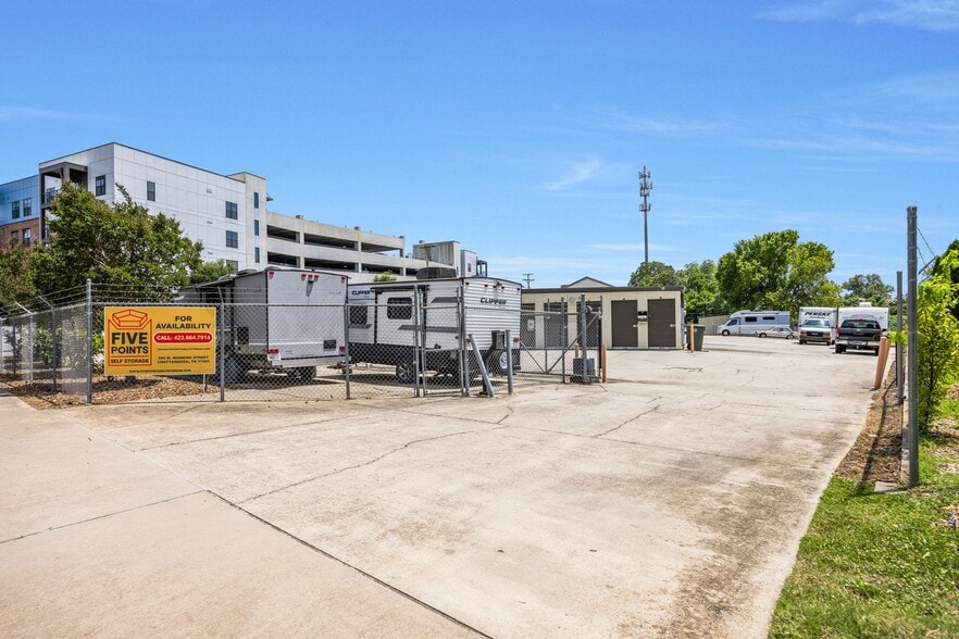 More Photos Of 500 W Manning St, Chattanooga Self Storage For Sale