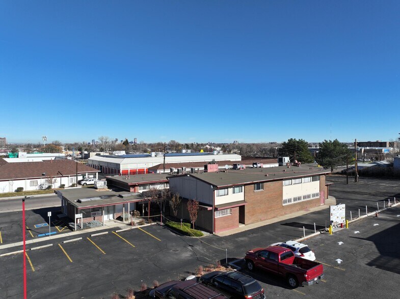 Primary Photo Of 2200-2210 S Federal Blvd, Denver Medical For Lease