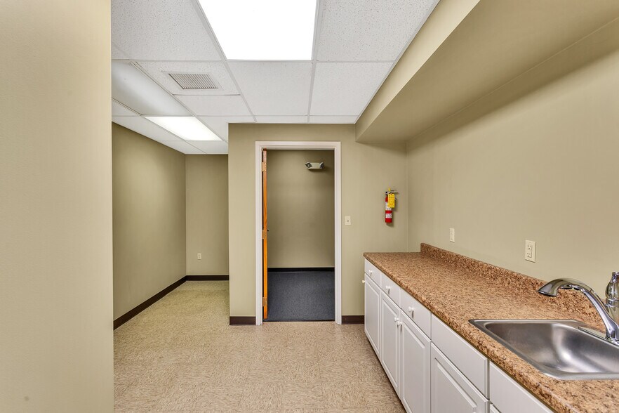 More Photos Of 50 Seco Rd, Monroeville Office For Sale