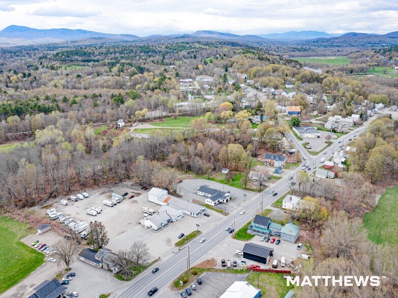 More Photos Of 157 Wilton Rd, Farmington Carwash For Sale