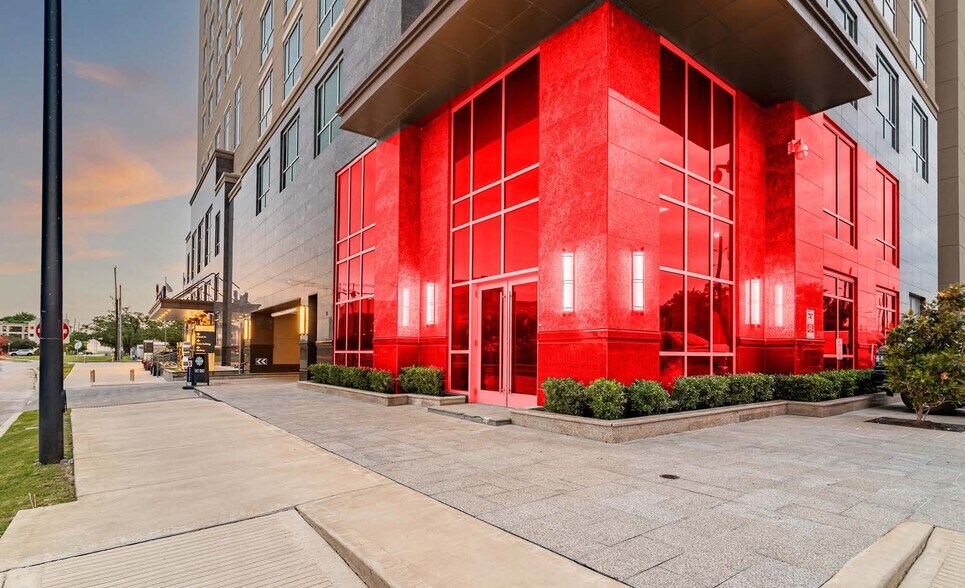 More Photos Of 7118 Bertner Ave, Houston Hotel For Lease