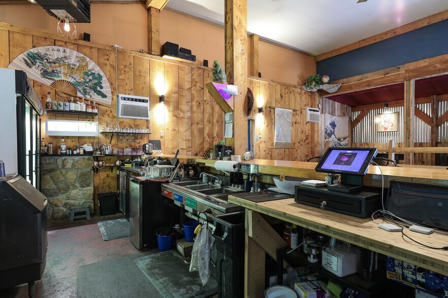 More Photos Of 16454 Appalachian Hwy, Thomas Restaurant For Sale