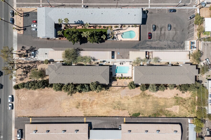 More Photos Of 2016 W Orangewood Ave, Phoenix Apartments For Sale