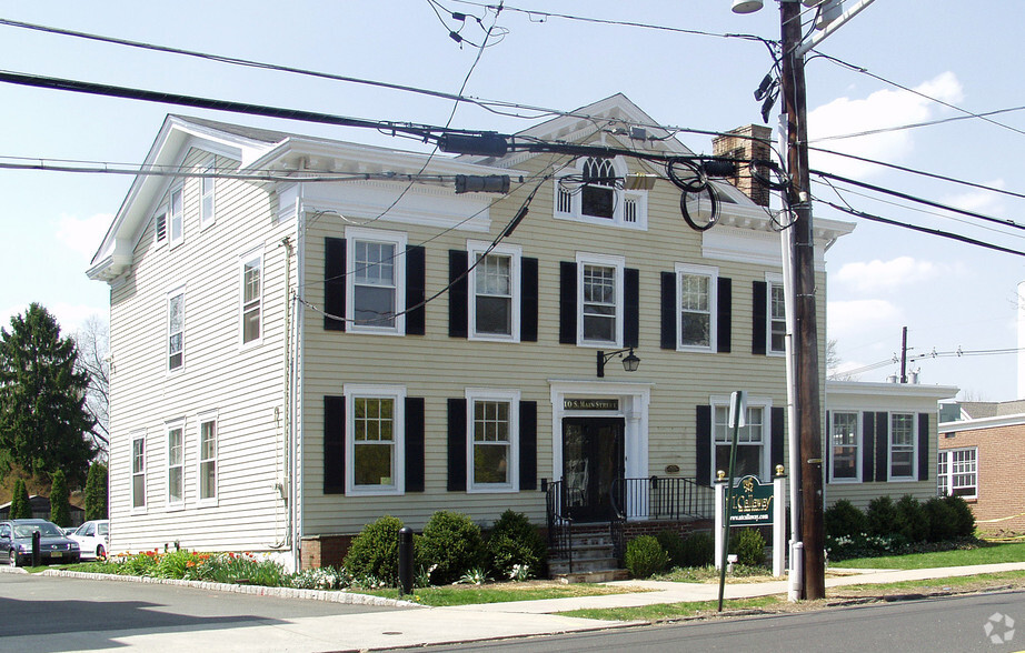 Primary Photo Of 10 S Main St, Pennington Office For Lease