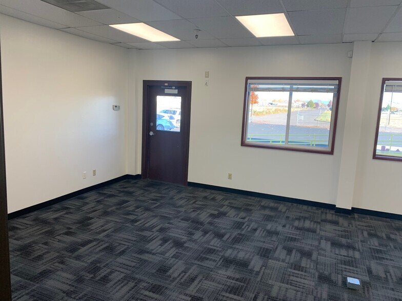 More Photos Of 706 Oscar St, Eugene Food Processing For Lease