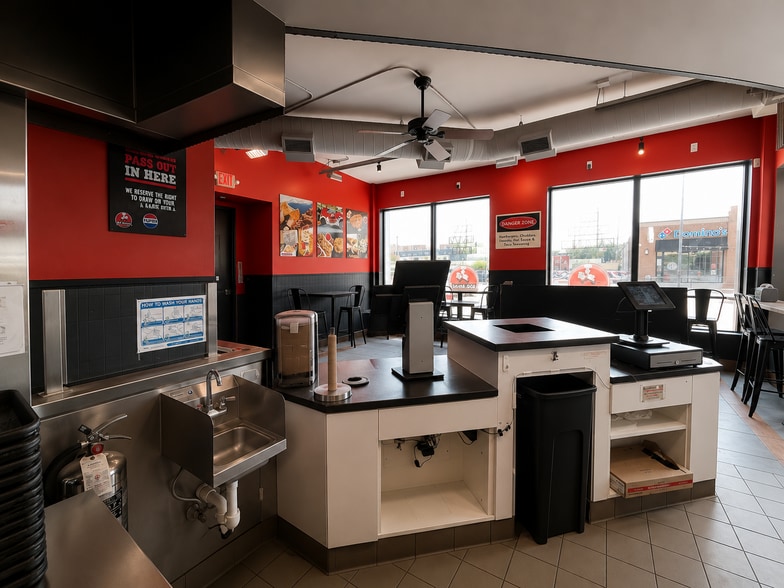 More Photos Of 241 7th St W, Saint Paul Storefront Retail Office For Lease