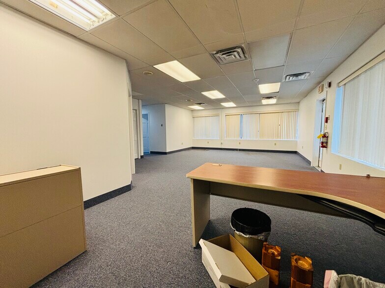 More Photos Of 789 Main St, Great Barrington Medical For Sale