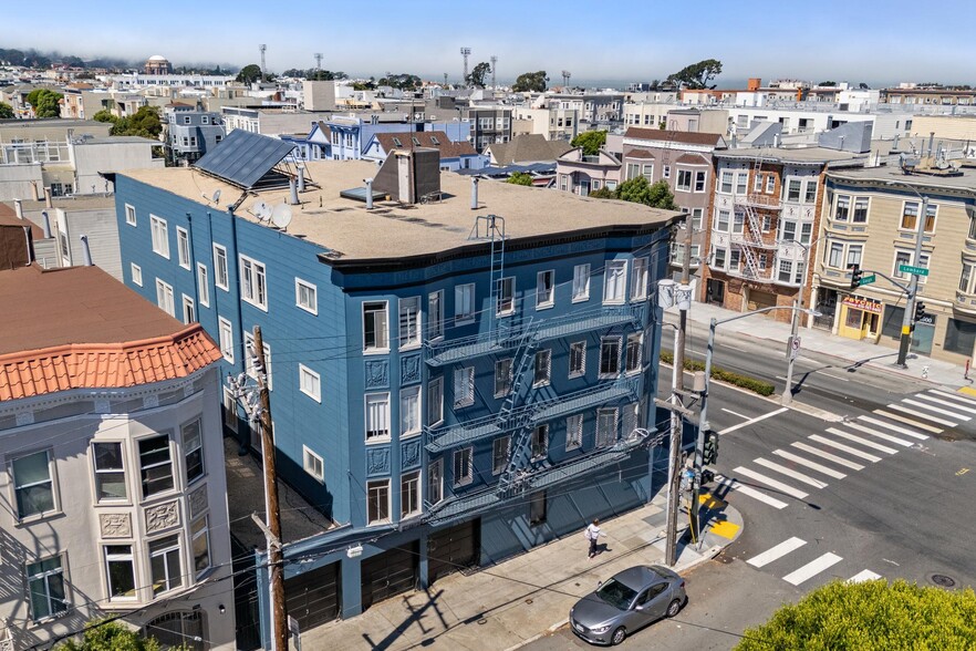 Primary Photo Of 1601 Lombard St, San Francisco Apartments For Sale