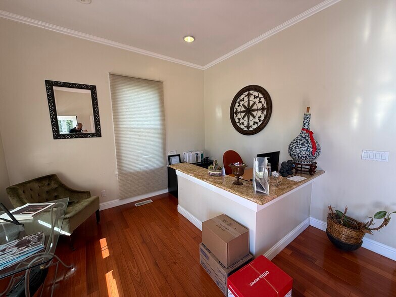 More Photos Of 2426 2nd St, Livermore Coworking Space