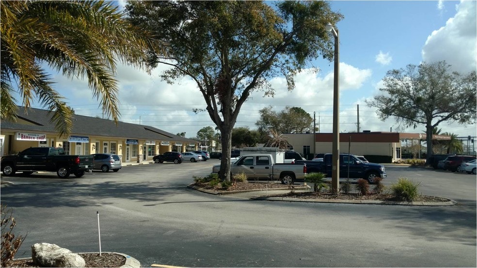 More Photos Of 2116-2190 E County Road 540A, Lakeland Storefront Retail Office For Lease